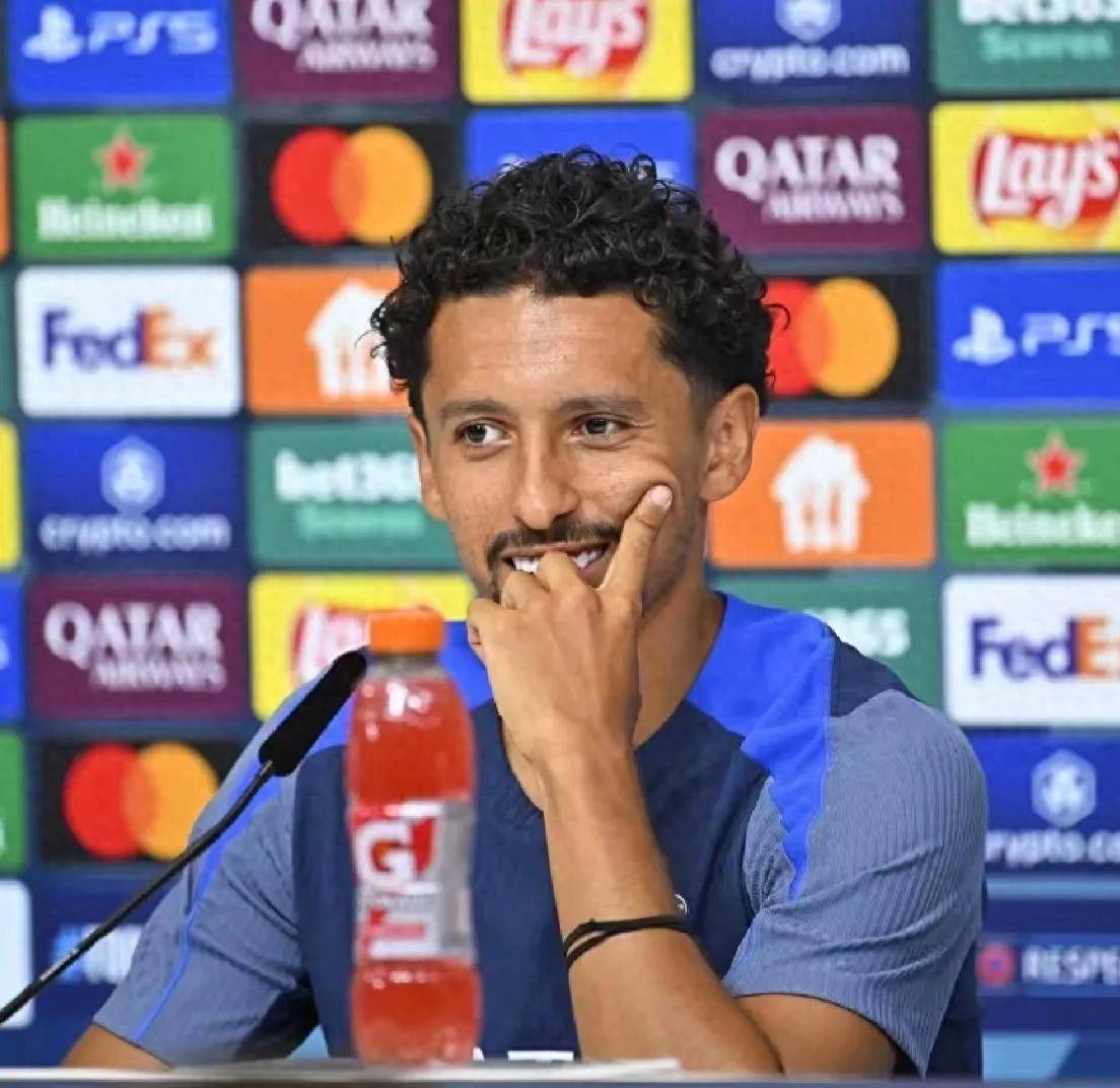 瓦伦西亚鏖战曼联,马尔基尼奥斯送出助攻的简单介绍 瓦伦西亚鏖战曼联,马尔基尼奥斯送出助攻的简单介绍