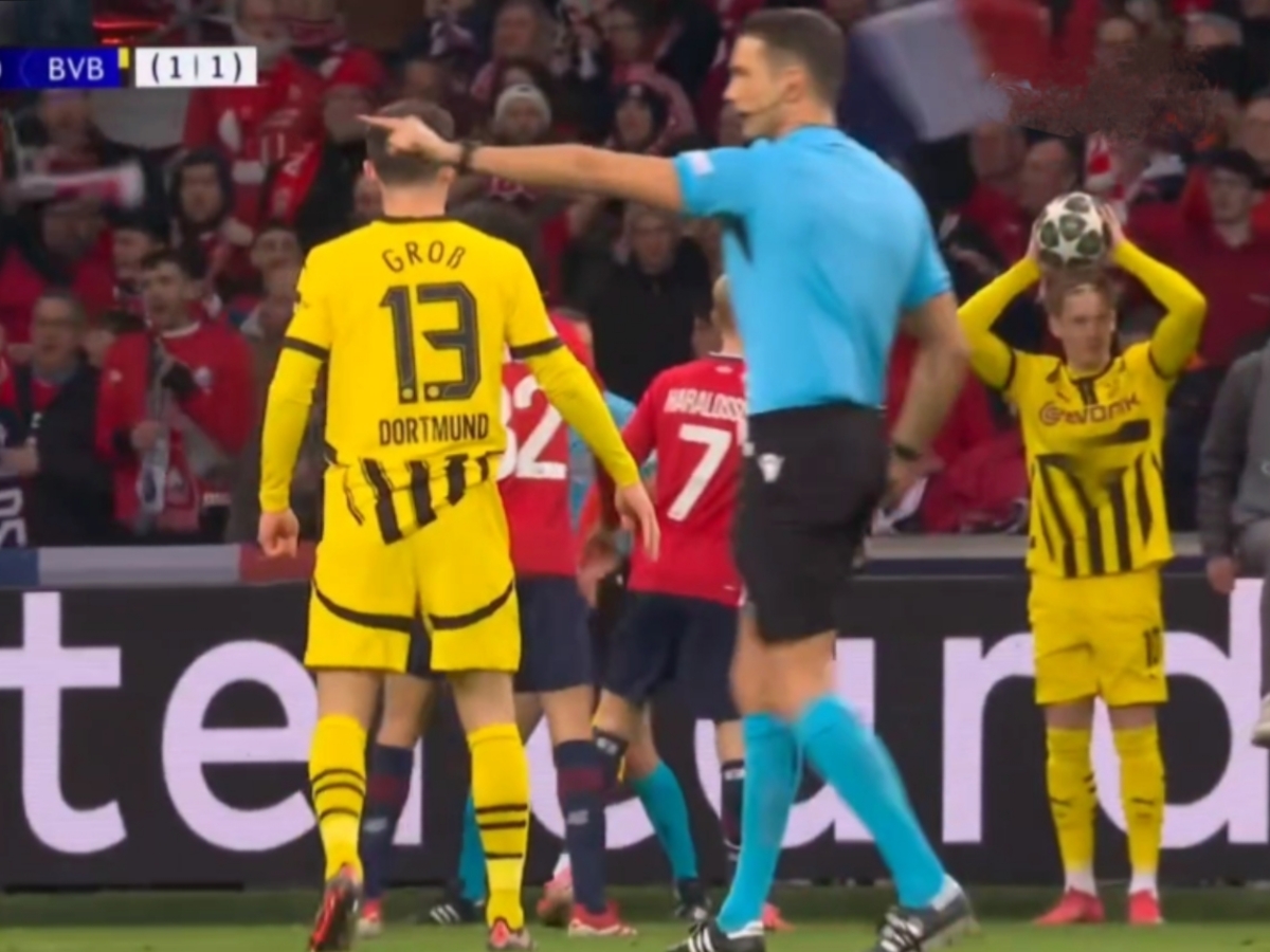 多特蒙德轻取意大利，马夏尔高光表现