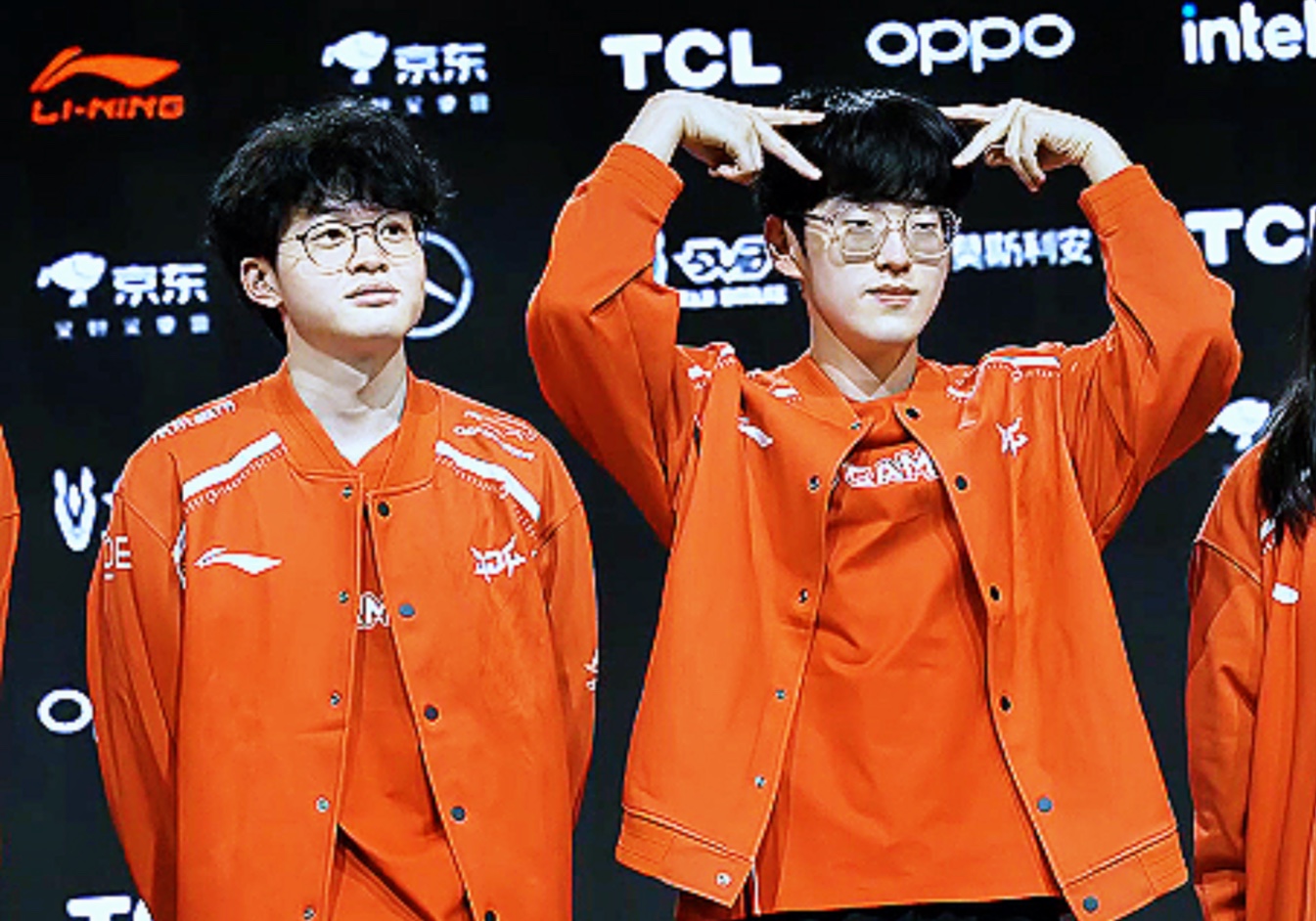 包含FLY轻取BLG，Scout制霸全场的词条