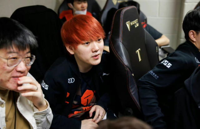 RGE血洗T1，JackeyLove送出助攻的简单介绍