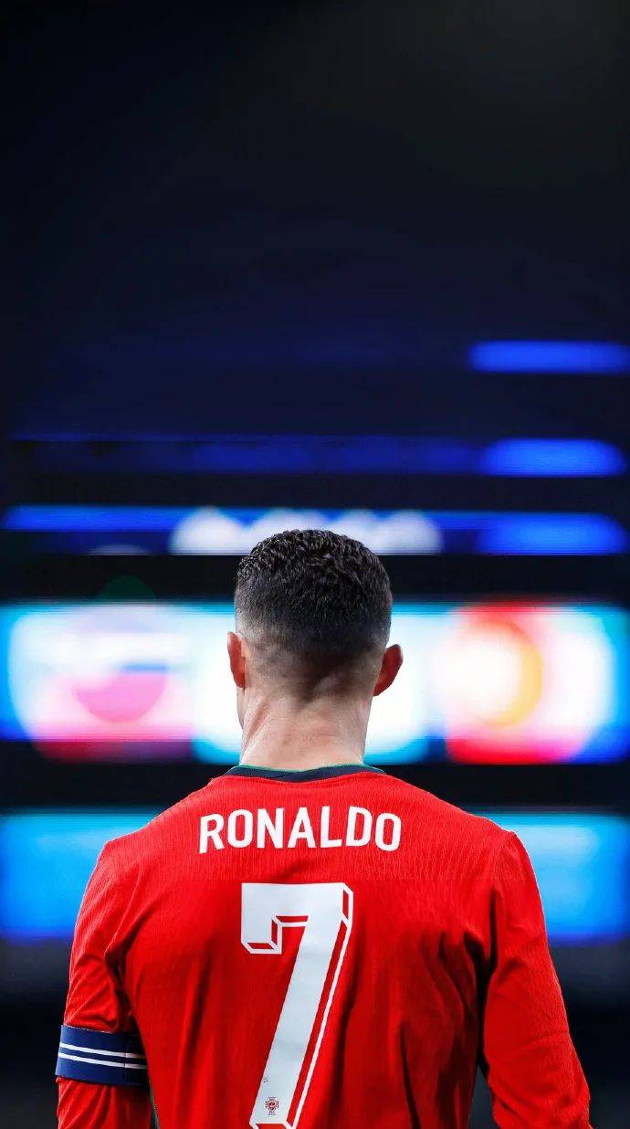 关于土耳其轻取多特蒙德，C罗三分雨点燃全场的信息