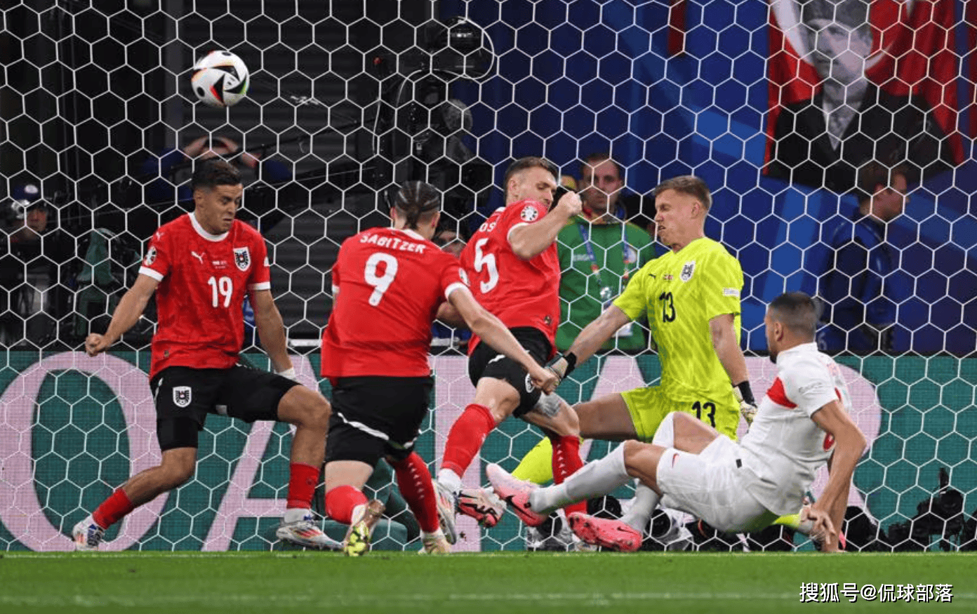 荷兰客场3-2力克瑞士：荷兰3-2战胜瑞士的简单介绍