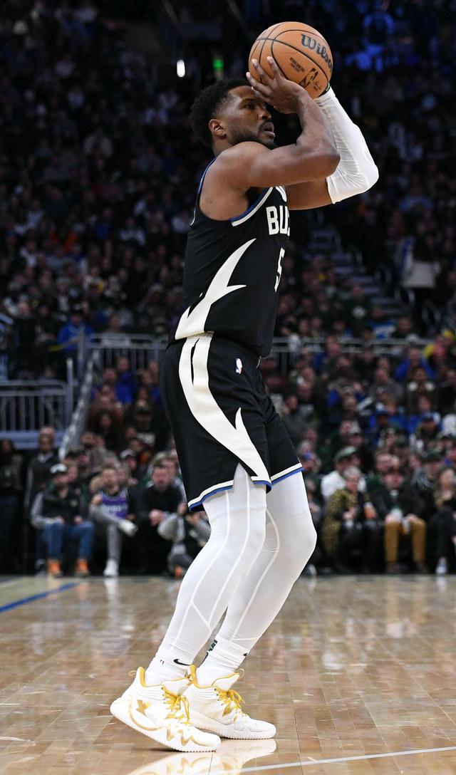 雄鹿再胜爵士，实现联盟最长不败纪录的简单介绍