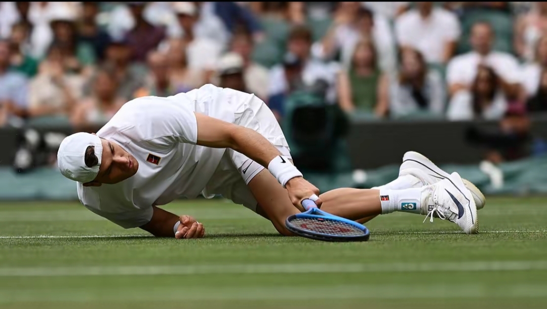 戴维斯杯翻盘温网,西西帕斯点燃赛场的简单介绍 戴维斯杯翻盘温网,西西帕斯点燃赛场的简单介绍