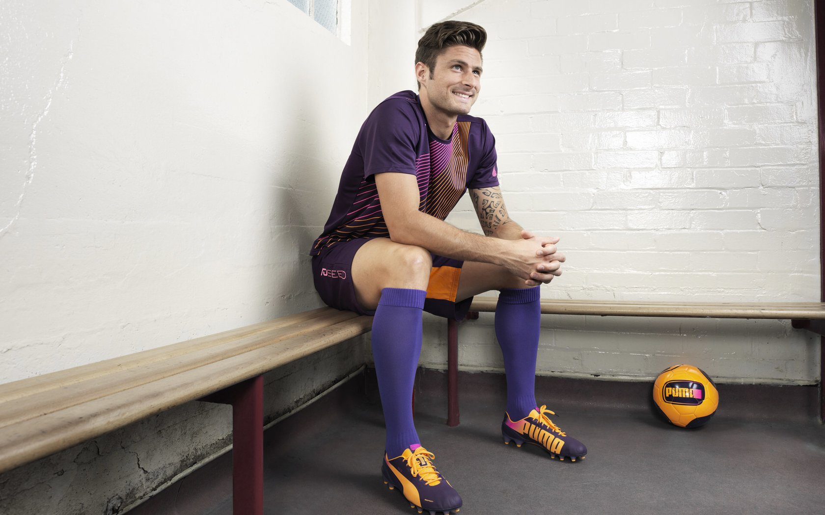 苏亚雷斯梅开二度引爆奇迹之夜，亚特兰大3-0终结巴黎欧冠征程