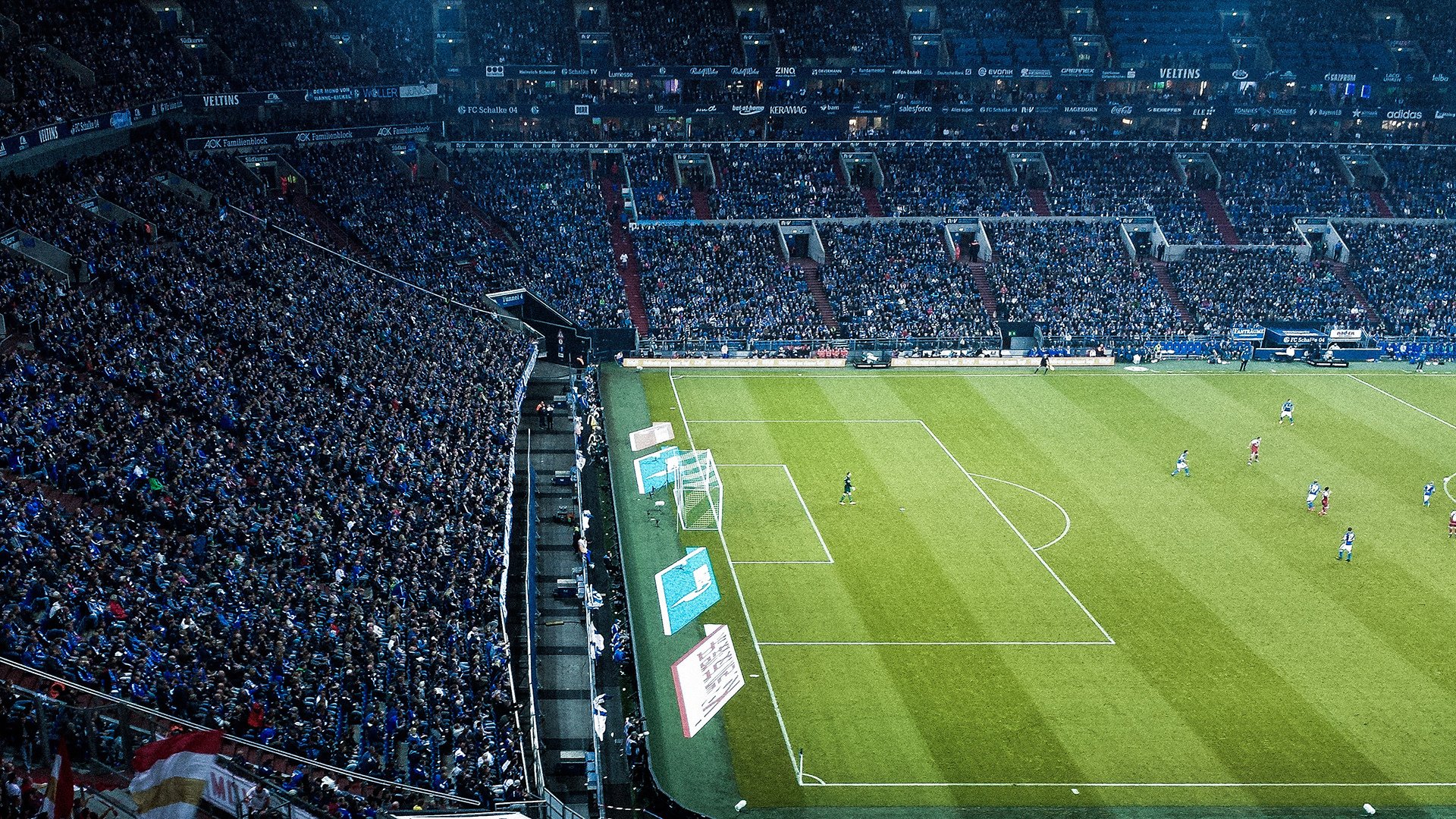 黄喜灿全程高能输出，韩国风暴粉碎丹麦童话与AC米兰传奇